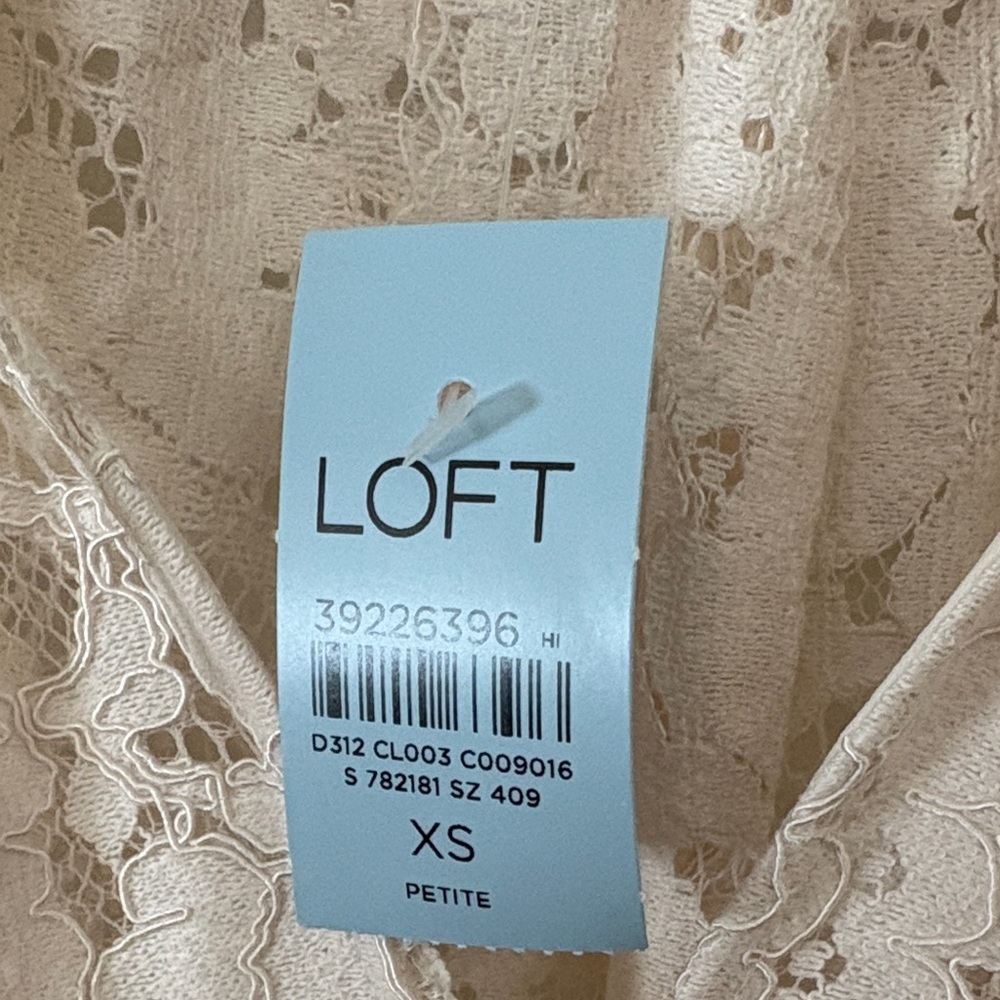 LOFT Beige Lace Blouse - Picture 3 of 5